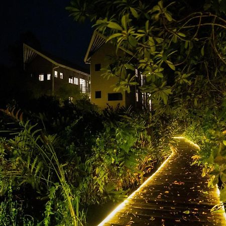 Karawwa Luxury Villas Hikkaduwa Ngoại thất bức ảnh